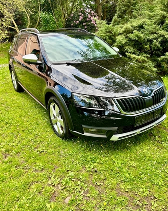 Skoda Octavia cena 79990 przebieg: 130000, rok produkcji 2019 z Września małe 781